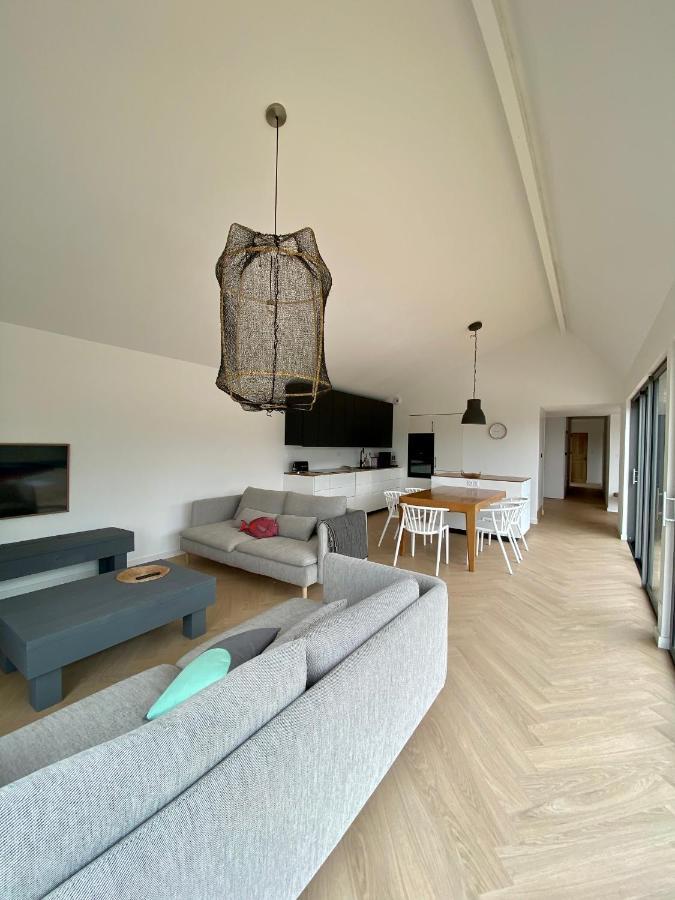 Magnifique Villa Avec Piscine, A 5 Min Des Plages Landunvez Exterior photo